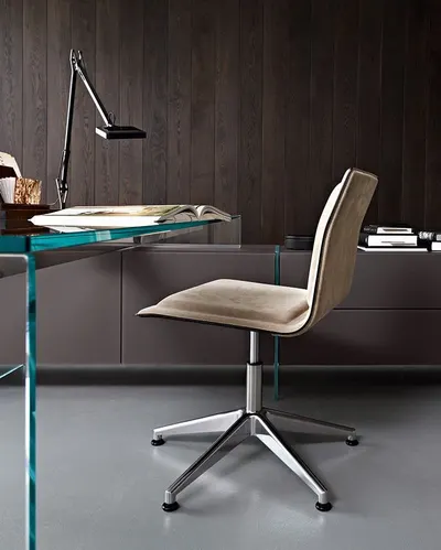 Disc Base Leather Swivel Office Chair