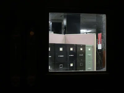 Mirror cabinet