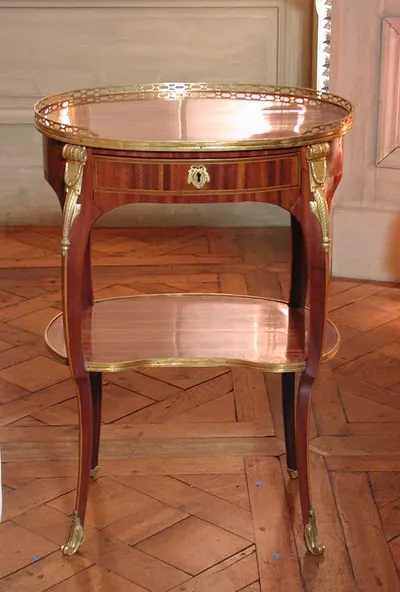 Polished End Table 10 by Luxury Home Furniture