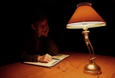Revolutionary of lighting tools-new book light