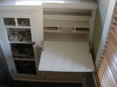 Next Family Desk by Elhelowstyle