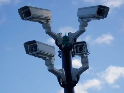 CCTV cameras by Shenzhen Yishi Electronic Technology Development Co., Ltd