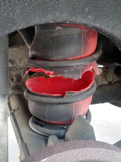Coaming For Automobile Rear Side