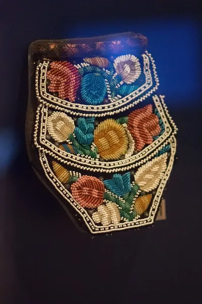 Hip scarf