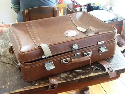 Real Vintage Leather Messenger Laptop Computer