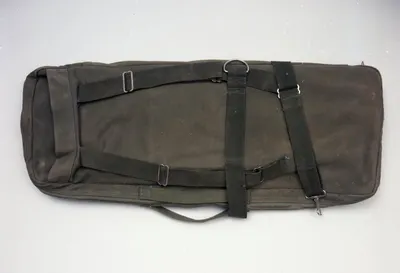 Retrieval pouch with integral handle