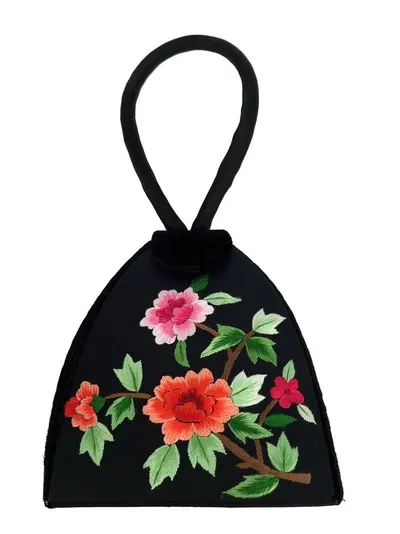Velvet flocked huggable hanger
