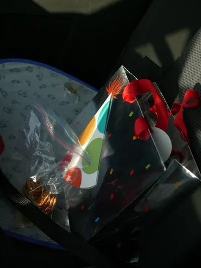 KIDS ACTIVITY BOX