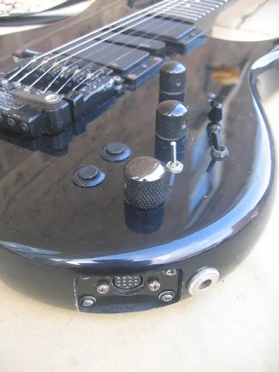GUITAR HERO 4 Wireless Controller for WII guitar