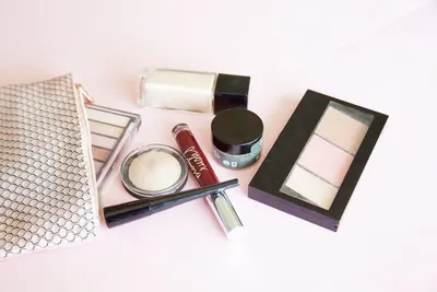 Premium marine rose cosmetics