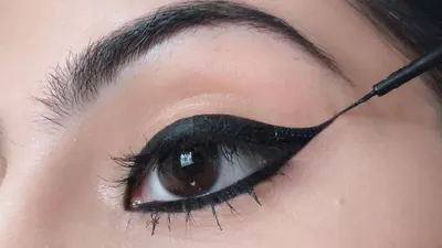 Sharp Pointed Eyelashes
