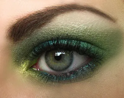 Eye shadow