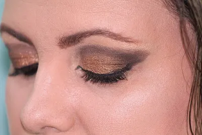 Eye shadow