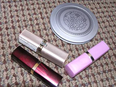 Mini Capsule Lipstick Gift Box