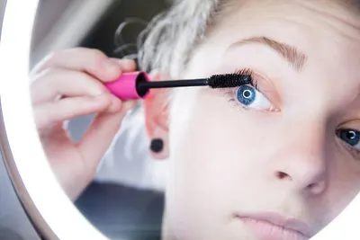 mascara (makeup)