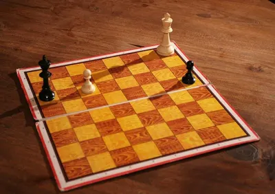 Red Onyx & Black Marble Chess Set by Hina Heritage Handicrafts