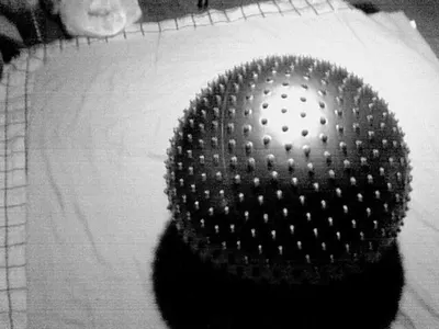 Ball radio