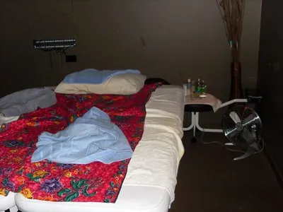 Spa Treatment Beds by Esthetica Spa and Salon Resources Pvt. Ltd.