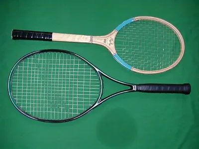 Graphite and aluminum alloy squash racket