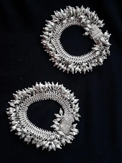 Rhinestone earring