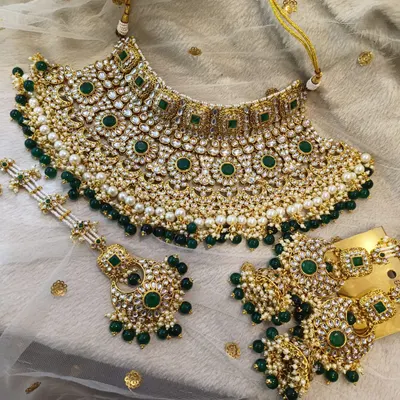 Customized jewellery by Falak gems