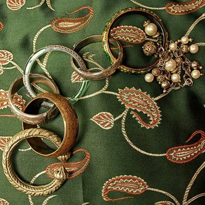 Floral Print Rayon Fabric Peacock Green Kurti by Golden Bricks Infrastructure Private Limited