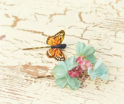 Earrings with real flower