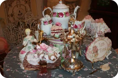 Decorative tea-table