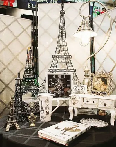 Eiffel 3D Pop Up Greeting Card
