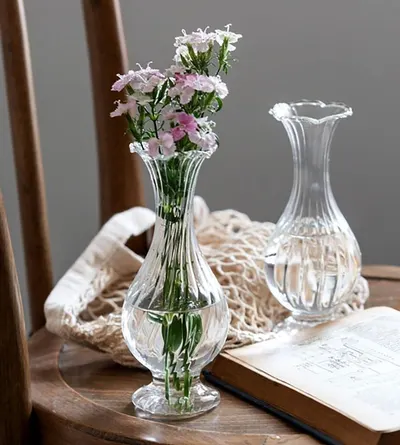 Foldable flower vase