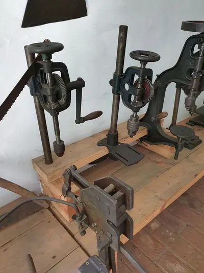 Three high rolling stand
