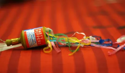 Hippity Hop Gold 30Cm Party Popper Pack Of 1