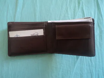 Gents leather wallets