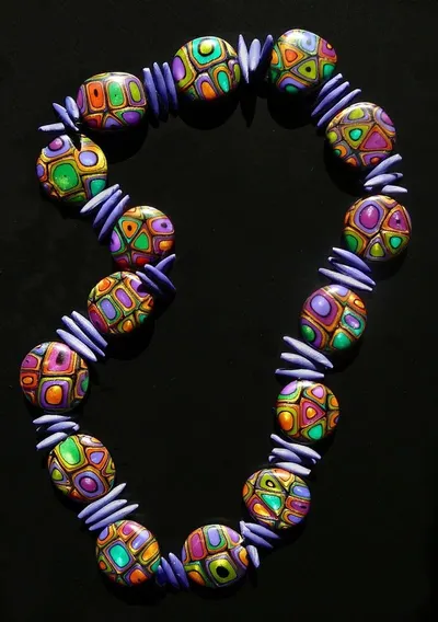 Lacquer beads