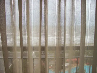 Mechanical curtain