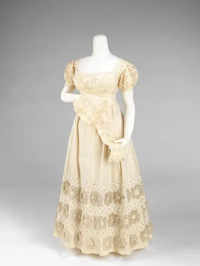 Dress - Image 3