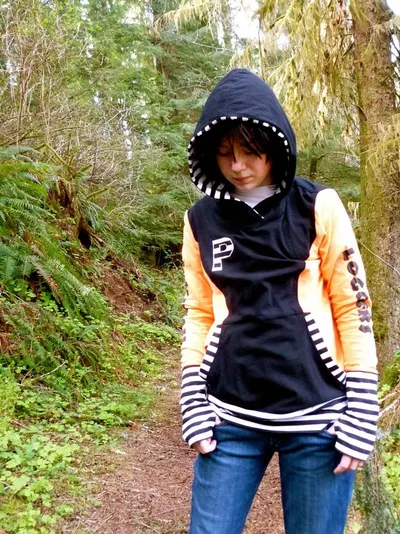 Shoulder Patch Thumbhole Hoodie