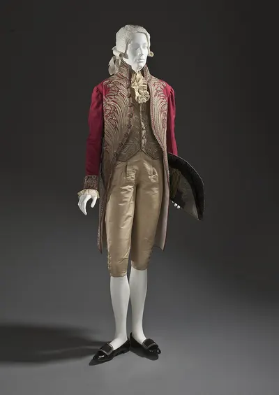 Autumn-Winter Costume