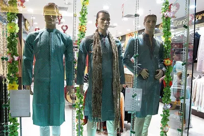 Kurties