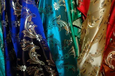 Custom Luxury Vintage Silk Scarf For Wom