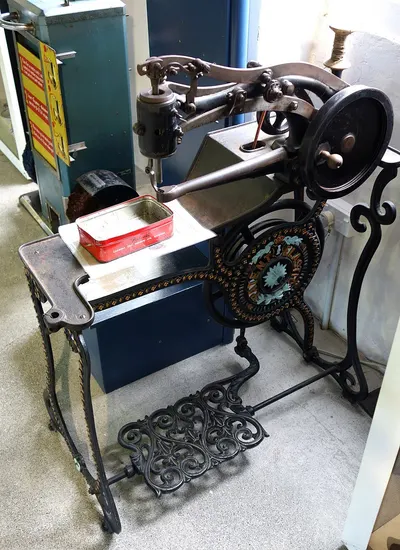NAUMANN old sewing machine