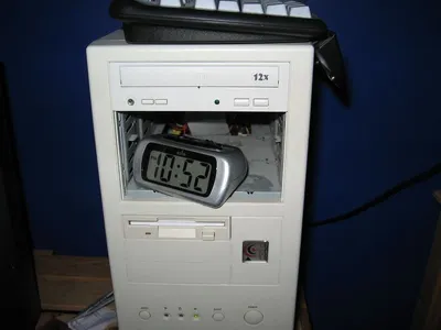 NV11+ Note validator with Recycler by Chevend Technologies Pvt Ltd