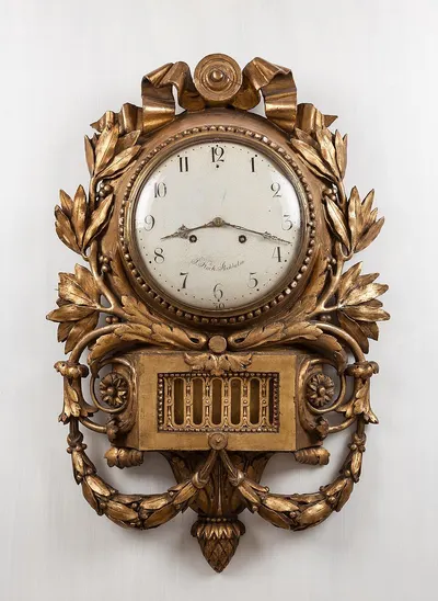 Wall Clock with carving design