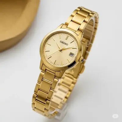 Fashionable lady's watch