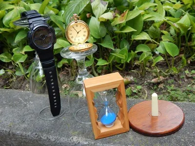 Clock Moblie Stand & Table Decor Product by Aditya Consultant