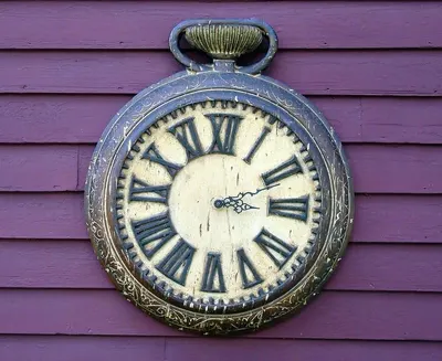 Art clock