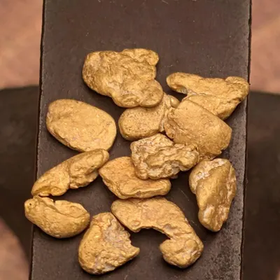 We have pure Gold Bars Available in Kenya Nairobi Japan Uganada South Africa by 98.9% Pure Gold Bars and Gold Nuggets Available in Kenya Kampala