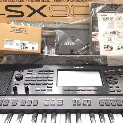 Yamaha psr sx 900 by Unique Store