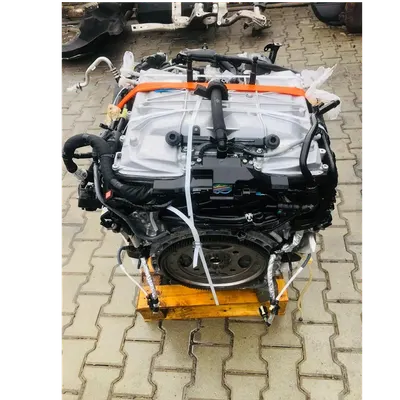 Range Rover 5.0-liter supercharged V8 Engine - Image 2