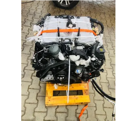 Range Rover 5.0-liter supercharged V8 Engine - Image 3